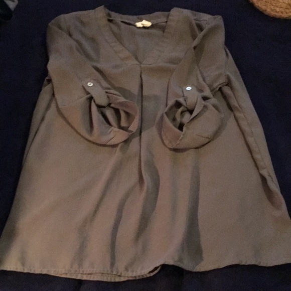 Gray blouse - Picture 2 of 2